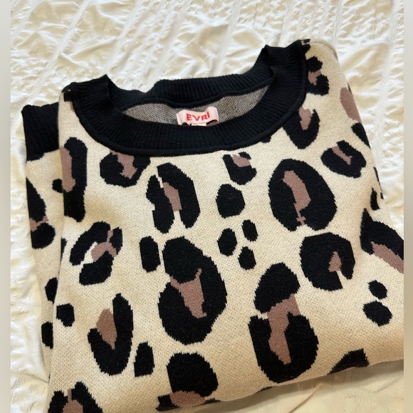 ๐๐คEVRI Leopard Sweater 3X NWT - Picture 10 of 11